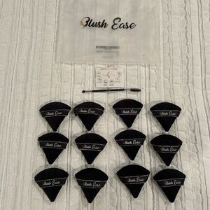 Blush Ease Triangle Powder Puffs – 12pc Set with Bag & Brush NWT